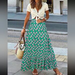 Darling Floral Green Maxi Skirt - NWT 💃🏼!